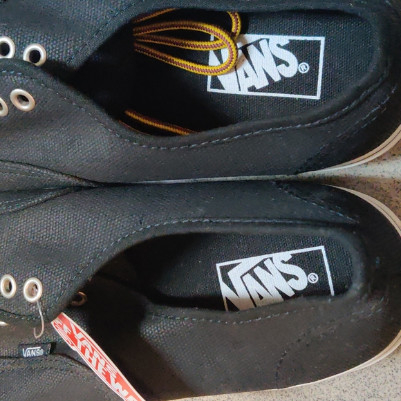 Vans Authentic Men's Sneakers Size 11.5 - Picture 4 of 4